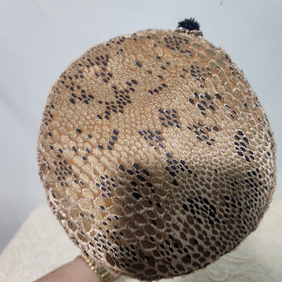Vintage 1960s Leopard Pillbox Hat Rhinestone Fur Accent Jackie Kennedy Style main image 8